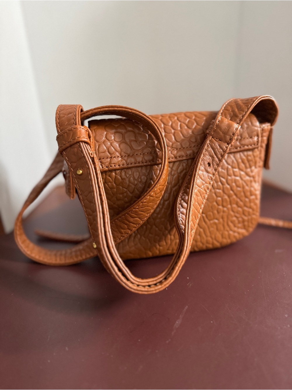 HOBO Bonita Mini Pebbled Leather Crossbody Bag EUC like NWOT - Picture 6 of 12